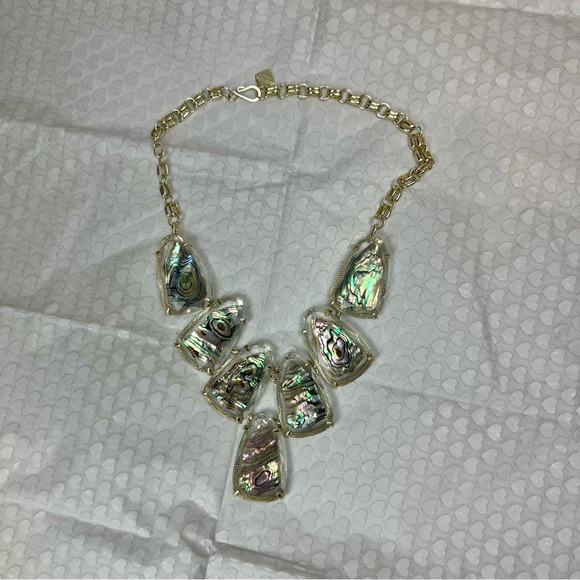ABALONE SHELL HARLOW NECKLACE KENDRA SCOTT ✨ - Picture 15 of 16